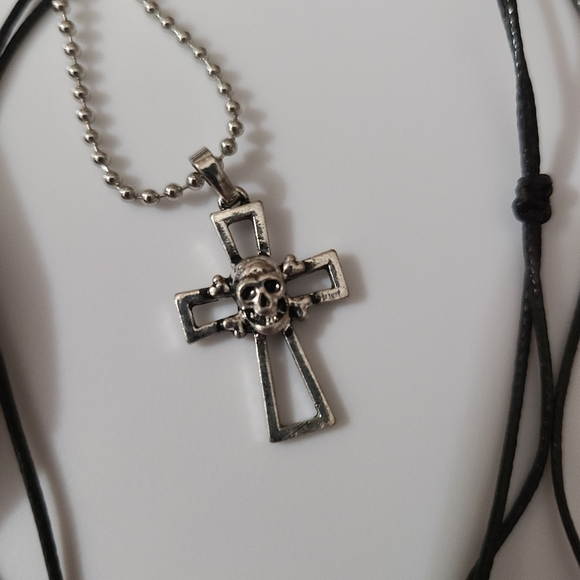 13 Pc Halloween Gothic Jewelry Lot Chokers Necklace Bracelet Skulls Cross Pearl - Picture 8 of 16